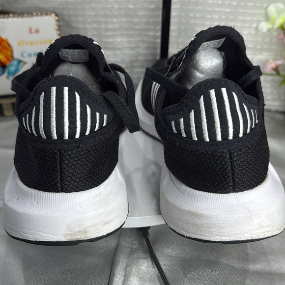 (C) Adidas SWIFT RUN X FY2110 Men's Running Shoes, Black/White, Size 9 - Picture 6 of 13